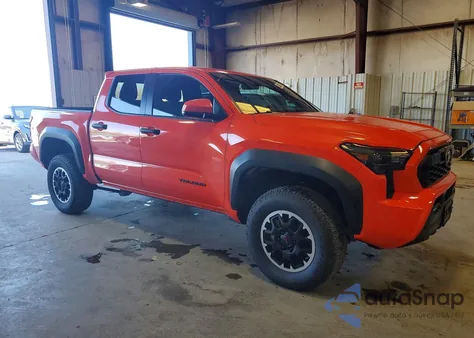 2024 Toyota Tacoma Trd Off-Road z USA, uszkodzony, nr VIN 3TYLB5JN2RT030002